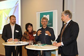 Paneldebatt - Thomas Hansen St1, IngerLise ?? Drivkraft. Nils Hermann Ranum i Regnskogfondet og Ola Elvestuen KM ministe Foto LV