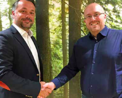 Administrerende direktør i AT Skog, Anders R. Øynes, og daglig leder i Vestskog, Kjetil André Rødland